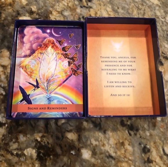 The Angel Guide Oracle : A 44-Card Deck - Picture 2 of 2